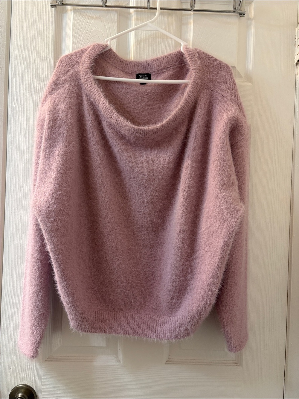 NWT Beverly and Beck Ida Off-The-Shoulder Sweater Size medium HOCO